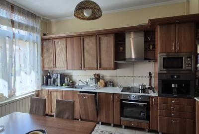Casa singur in curte Ultracentral - str. Rodnei - 12