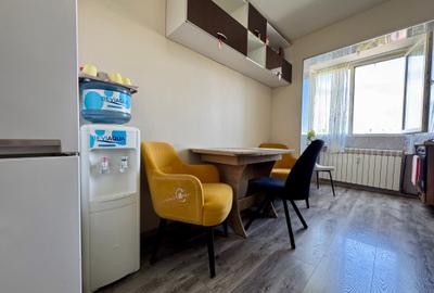 De vanzare - 4 camere 84mp + boxa - 800m Metrou Crangasi - Comision 0% - 12
