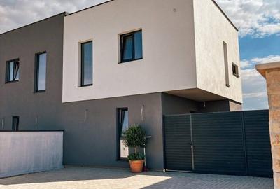 Duplex cu 4 camere în Săcălaz
