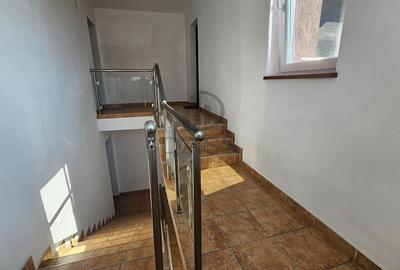 Apartament de inchiriat 6 camere 179 mp Etaj 2 + mansardă - 12