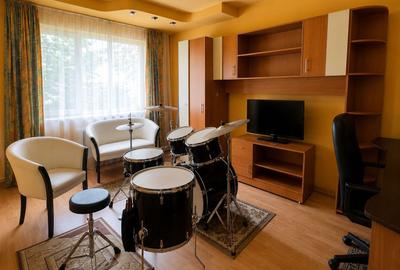 Apartament 3 camere, 63 mp, logie și boxă - 9