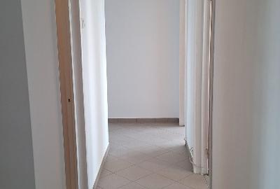 Vând apartament patru camere decomandate. - 11