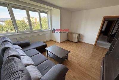 Apartament cu 2 camere decomandat în Triaj