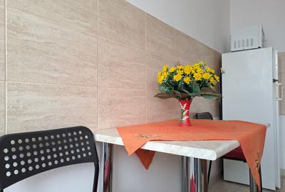 UNIVERSITATE | Galeriile Orizont - 16