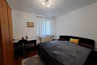 Inchiriez apartament 3 camere, decomandat, Tg. Mures, Tudor - 2