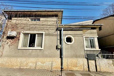 Casă cu 5 camere în Copou