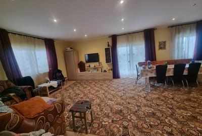 CASA CU ETAJ IN CENTRU - 2