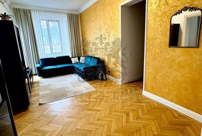 Apartament in vila interbelica |  Coposu  | 4 camere | Superb - 8