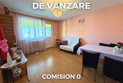 Apartament cu 3 camere semidecomandat în Tudor