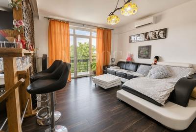 Apartament cu 3 camere decomandat în Florești