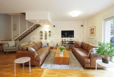 Duplex cu 7 camere în Pipera