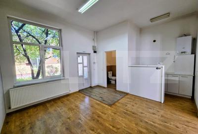Spațiu comercial, de 110.00 mp, în Central