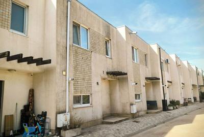 Pipera: Vila cu 3 camere, 3 bai si curte proprie ! - 6