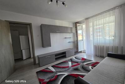 Apartament 2 camere semidecomandat, complet renovat .Str. Brăndușelor - 4