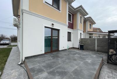Duplex cu 5 camere în Săcălaz