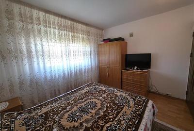 Apartament cu 4 camere si centrala termica - 8