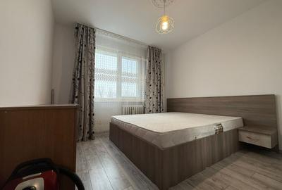 Apartament cu 3 camere decomandat în Giulești