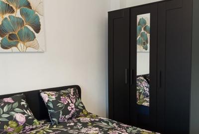 Apartament cu 2 camere decomandat, mobilat în P-ța Romană
