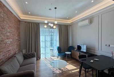 Apartament cu 2 camere circular, mobilat în Central