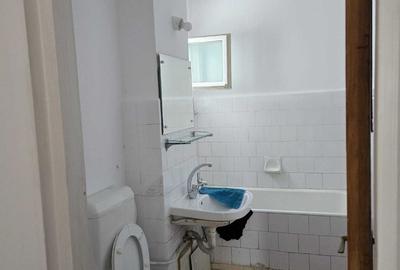 Apartament 3 camere metrou Gorjului bloc 1969 necesită renovare completa - 6