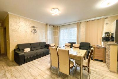 Apartament 4 camere de vanzare in Floresti - 1