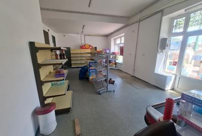 Spațiu comercial, 70 mp în Boul Roșu