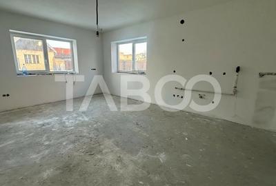 Casa 4 camere  de tip duplex 140 mpu 2 bai zona Veterani in Sibiu - 3