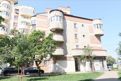 Apartament de 3 camere decomandat, etaj 3, 2 bai - Pacurari - 15