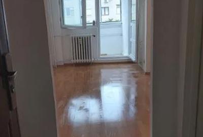 Garsoniera,Dristor Metrou,bl.1985,reabilitat,Amenajata,Libera - 1