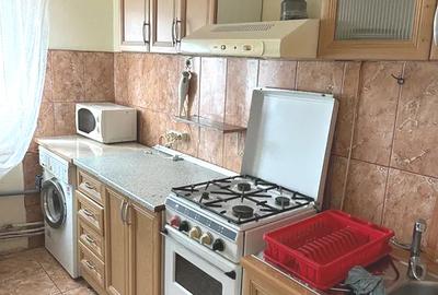 Apartament cu 2 camere semidecomandat, mobilat în Cetate