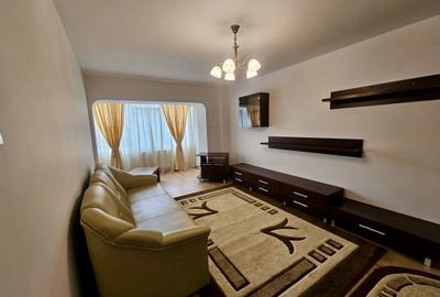 Apartament cu 3 camere decomandat în Gară