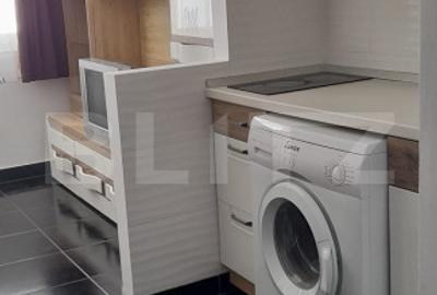 Garsonieră decomandată, mobilată în Decebal