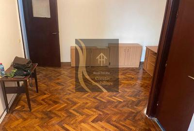 Garsonieră decomandată în Romană