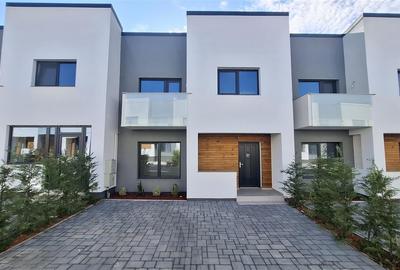 Duplex cu 4 camere în Valea Lupului