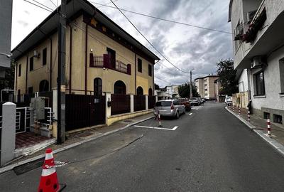 Casa sau spatii, de la 30mp la 300mp, Iasi, centru, str. Vovideniei - 8