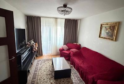 Apartament cu 3 camere decomandat în Crângași