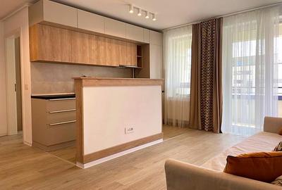 Apartament cu 2 camere decomandat în Tractorul