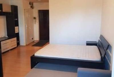 Garsonieră decomandată, mobilată în P-ța Muncii