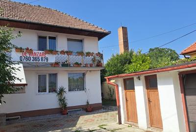 Casă individuală cu 5 camere în Central