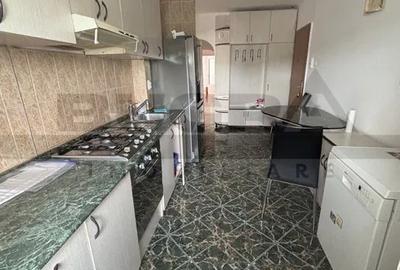 Apartament cu 4 camere, 76 mp, decomandat,  zona Piata Flora - 1