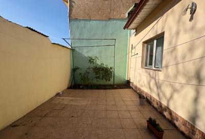 Casa Chitila Curte Garaj Centrala Proximitate Metrou - 21