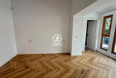 Casă cu 2 camere decomandat în Central