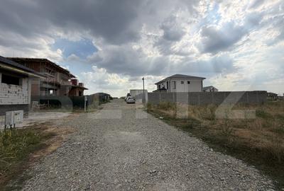 Teren Construcții intravilan de 425 mp, în Preajba