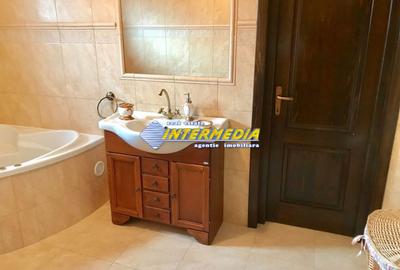 Casa de vanzare Alba Iulia CETATE cu 4 dormitoare si living finisata complet - 15