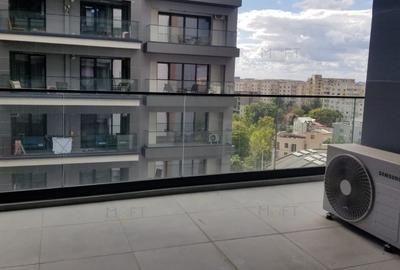 Apartament cu 2 camere semidecomandat în Dristor