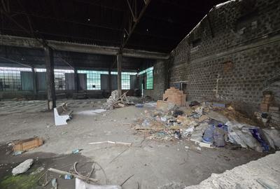 Hală + birouri suprafața totală 800 mp - 6