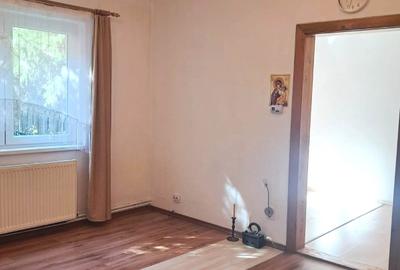 Apartament 2 camere la parter in Vasile Aaron - 3