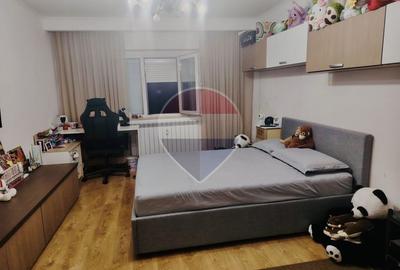 Apartament cu 3 camere de vânzare în zona Dragos Voda - 11