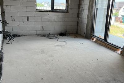 Casă P+E la roșu, Strejnicu (Ploiești) – teren 360 mp, 3 dormitoare - 3