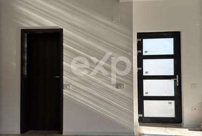 Casă parter cu 3 camere, curte generoasă și liniște deplină – natură și confort - 5